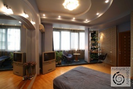 фото хозяйской спальни переделанной из гостиной 3х комнатной квартиры при объединении