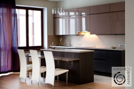 Дизайн интерьера кухни в современном стиле, комбинирование фасадов кухни, кухня RotPunkt